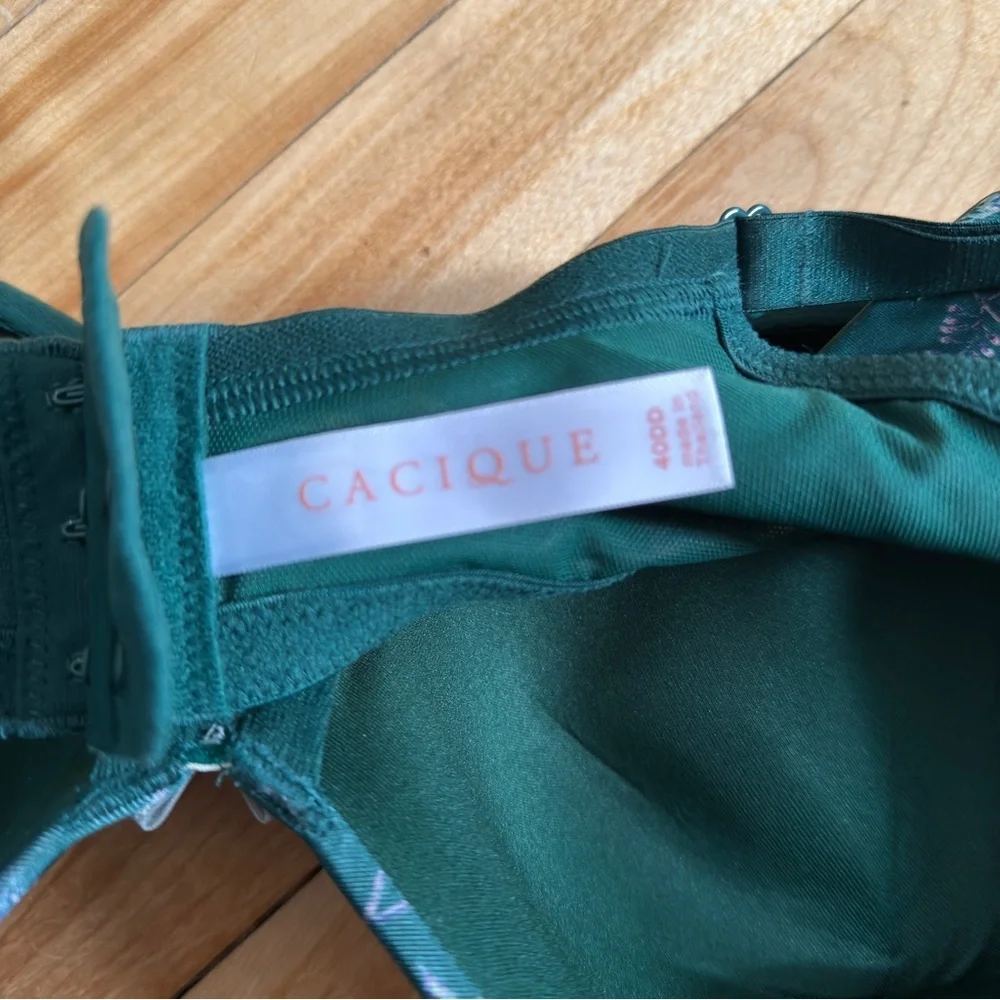 Cacique Floral Print Bra - Dark Green underwire lightly lined 40DD